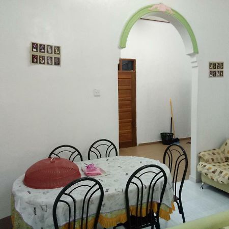 Aiman Homestay Marang Exterior photo